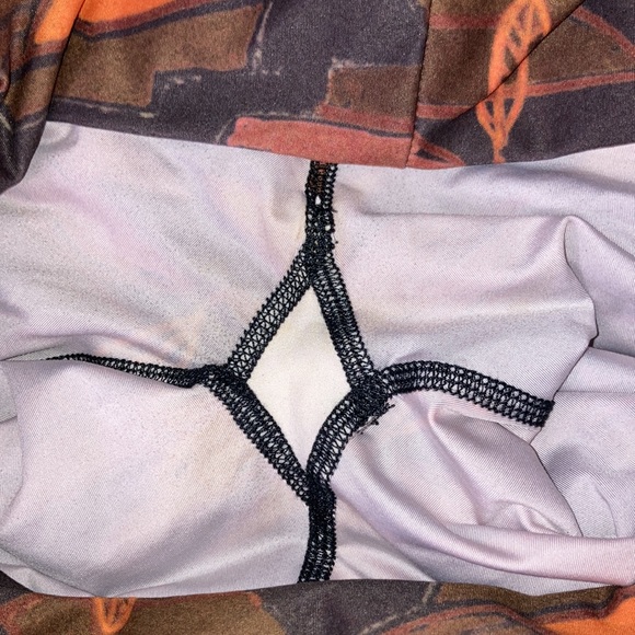 Rare TEEKI Southern Cross Harvest Tribal Feather Leggings Hot Pants - Picture 7 of 11